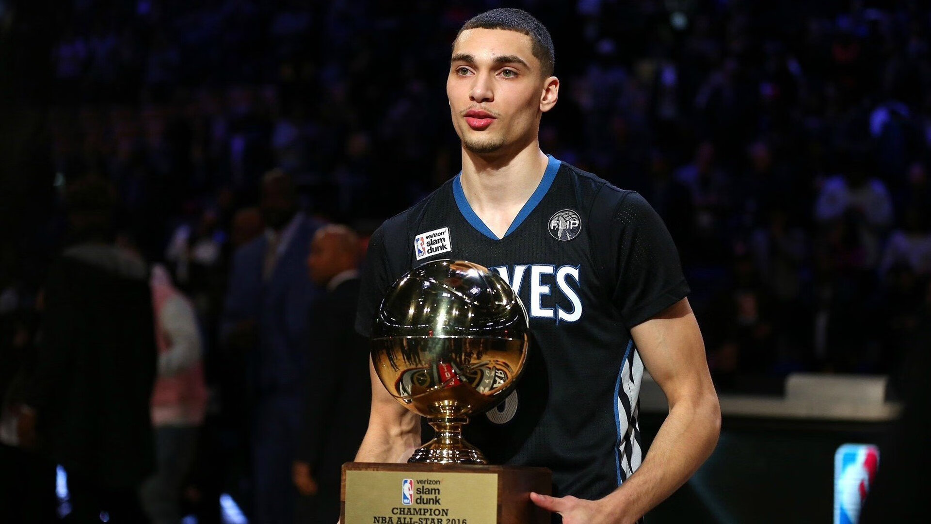 AI智能解说：未来赛场的全新玩法，未来杯ai挑战赛